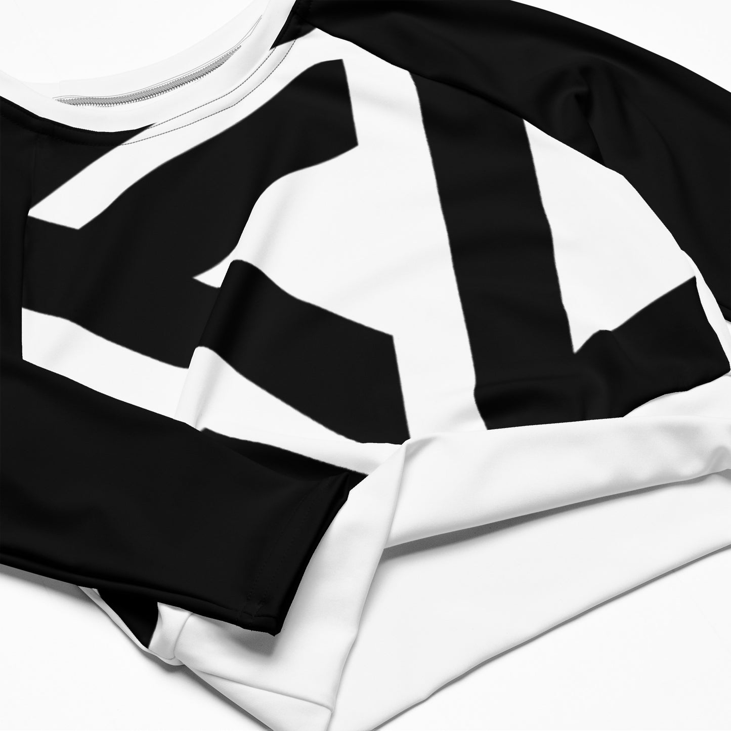 Long-sleeve crop top